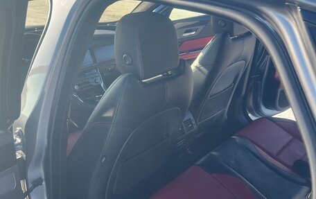 Jaguar XF II, 2020 год, 3 200 000 рублей, 24 фотография