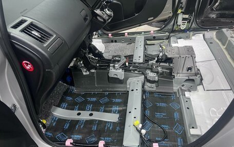 Toyota Prius Alpha I (ZVW40/41), 2019 год, 2 300 000 рублей, 8 фотография