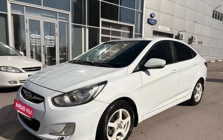 Hyundai Solaris II рестайлинг, 2011 год, 569 000 рублей, 2 фотография