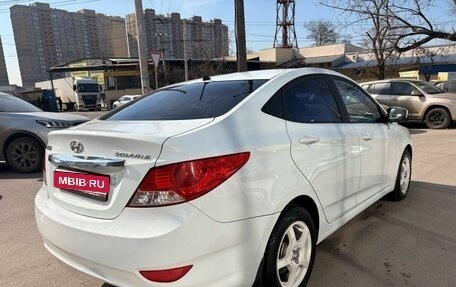 Hyundai Solaris II рестайлинг, 2011 год, 569 000 рублей, 6 фотография