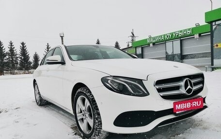 Mercedes-Benz E-Класс, 2017 год, 3 100 000 рублей, 9 фотография