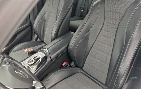 Mercedes-Benz E-Класс, 2017 год, 3 100 000 рублей, 22 фотография