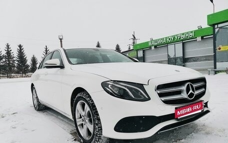Mercedes-Benz E-Класс, 2017 год, 3 100 000 рублей, 8 фотография