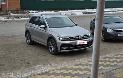 Volkswagen Tiguan II, 2018 год, 2 670 000 рублей, 1 фотография