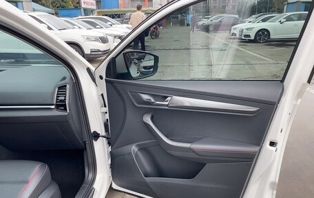 Skoda Karoq I, 2022 год, 2 240 008 рублей, 17 фотография