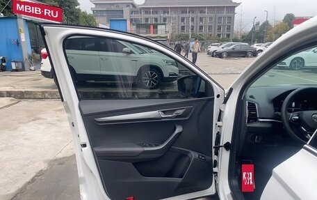 Skoda Karoq I, 2022 год, 2 240 008 рублей, 10 фотография