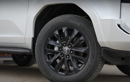 Toyota Land Cruiser Prado, 2025 год, 10 990 000 рублей, 39 фотография