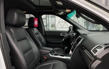 Ford Explorer VI, 2013 год, 1 729 000 рублей, 23 фотография