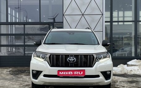 Toyota Land Cruiser Prado 150 рестайлинг 2, 2021 год, 6 499 000 рублей, 2 фотография