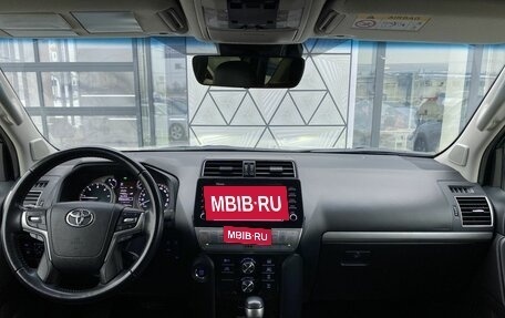 Toyota Land Cruiser Prado 150 рестайлинг 2, 2021 год, 6 499 000 рублей, 11 фотография