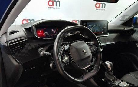 Peugeot 2008 II, 2020 год, 1 799 000 рублей, 10 фотография