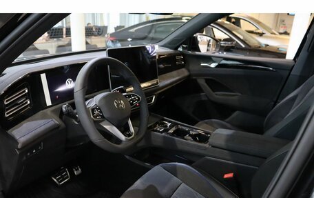 Volkswagen Tiguan, 2025 год, 4 990 000 рублей, 9 фотография