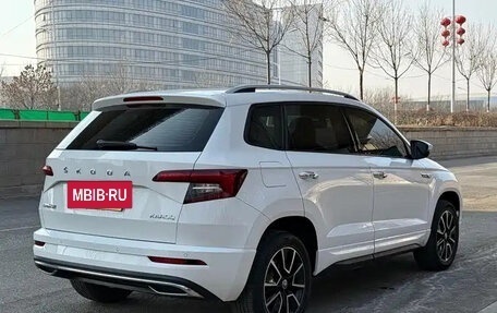 Skoda Karoq I, 2022 год, 1 720 004 рублей, 7 фотография