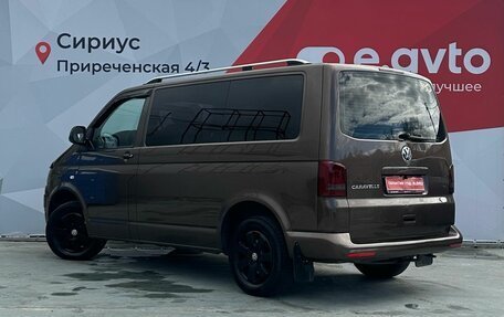 Volkswagen Caravelle T5, 2013 год, 2 300 000 рублей, 4 фотография