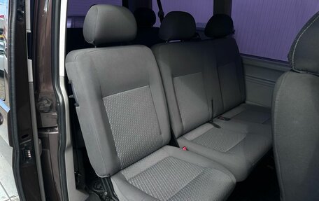 Volkswagen Caravelle T5, 2013 год, 2 300 000 рублей, 13 фотография