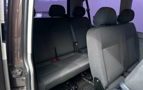 Volkswagen Caravelle T5, 2013 год, 2 300 000 рублей, 12 фотография