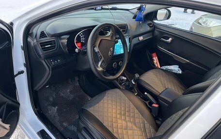 KIA Rio III рестайлинг, 2015 год, 900 000 рублей, 5 фотография