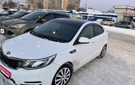 KIA Rio III рестайлинг, 2015 год, 900 000 рублей, 4 фотография