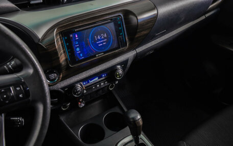 Toyota Hilux VIII, 2022 год, 4 099 000 рублей, 20 фотография