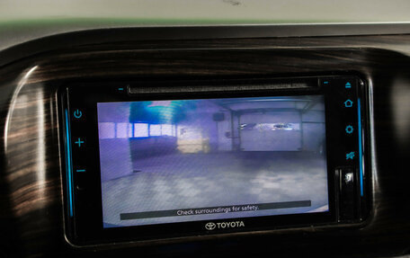 Toyota Hilux VIII, 2022 год, 4 099 000 рублей, 17 фотография