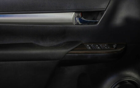 Toyota Hilux VIII, 2022 год, 4 099 000 рублей, 22 фотография