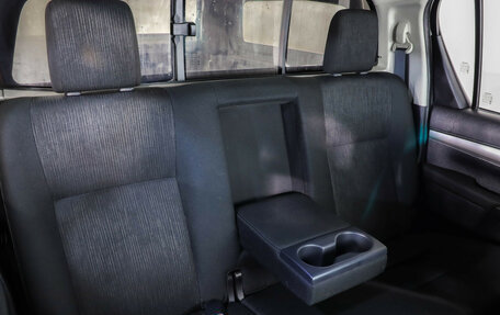 Toyota Hilux VIII, 2022 год, 4 099 000 рублей, 25 фотография