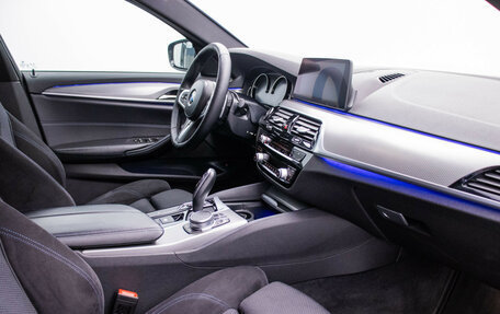 BMW 5 серия, 2018 год, 3 240 000 рублей, 9 фотография