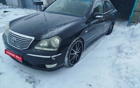 Toyota Crown Majesta, 2004 год, 750 000 рублей, 1 фотография