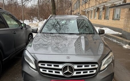 Mercedes-Benz GLA, 2019 год, 2 350 000 рублей, 1 фотография