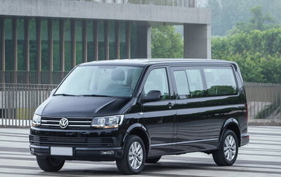 Volkswagen Caravelle T6 рестайлинг, 2018 год, 3 350 000 рублей, 1 фотография