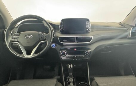 Hyundai Tucson III, 2019 год, 1 750 000 рублей, 14 фотография