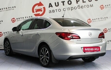 Opel Astra J, 2013 год, 799 000 рублей, 2 фотография
