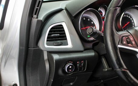 Opel Astra J, 2013 год, 799 000 рублей, 11 фотография