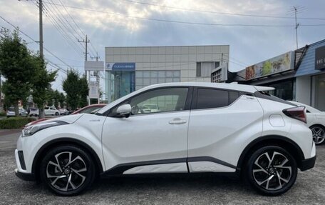 Toyota C-HR I рестайлинг, 2019 год, 1 900 000 рублей, 12 фотография