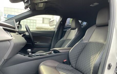 Toyota C-HR I рестайлинг, 2019 год, 1 900 000 рублей, 15 фотография