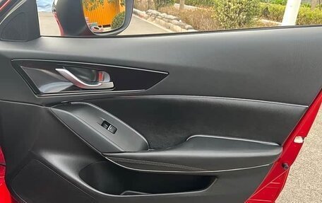 Mazda CX-4, 2021 год, 2 400 000 рублей, 29 фотография