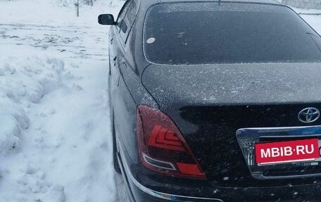 Toyota Crown Majesta, 2004 год, 750 000 рублей, 3 фотография