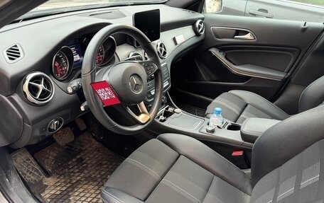 Mercedes-Benz GLA, 2019 год, 2 350 000 рублей, 13 фотография