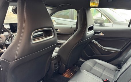 Mercedes-Benz GLA, 2019 год, 2 350 000 рублей, 18 фотография