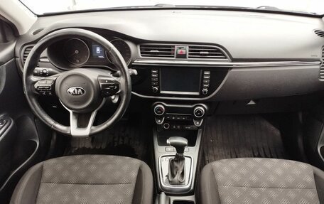 KIA Rio IV, 2018 год, 1 550 000 рублей, 9 фотография