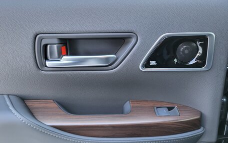 Toyota Land Cruiser, 2026 год, 18 100 000 рублей, 34 фотография