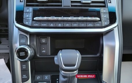 Toyota Land Cruiser, 2026 год, 18 100 000 рублей, 33 фотография