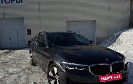 BMW 5 серия, 2020 год, 3 090 000 рублей, 1 фотография