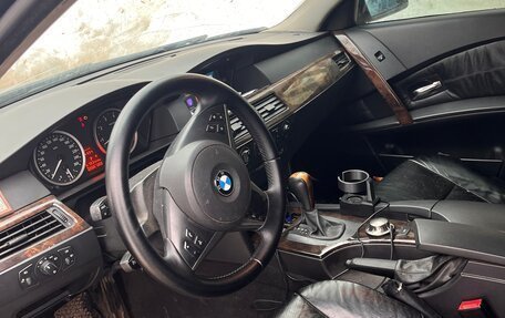 BMW 5 серия, 2004 год, 1 100 000 рублей, 9 фотография