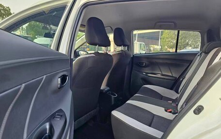 Toyota Yaris XP150 рестайлинг, 2021 год, 1 750 000 рублей, 6 фотография