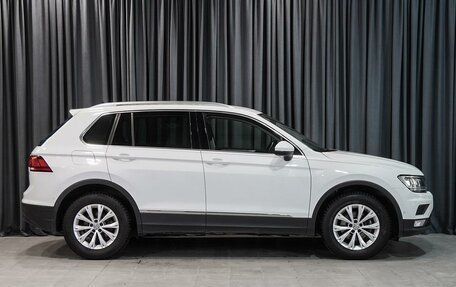 Volkswagen Tiguan II, 2017 год, 2 230 000 рублей, 5 фотография