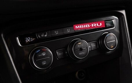 Volkswagen Tiguan II, 2017 год, 2 230 000 рублей, 15 фотография