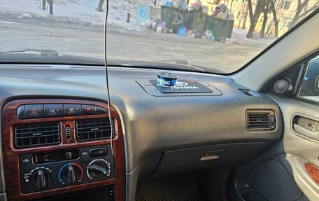 Toyota Avensis III рестайлинг, 1999 год, 550 000 рублей, 20 фотография