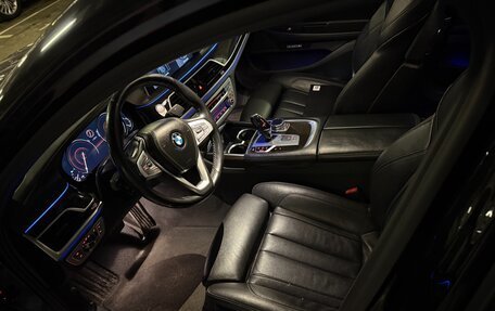 BMW 7 серия, 2017 год, 4 200 000 рублей, 9 фотография