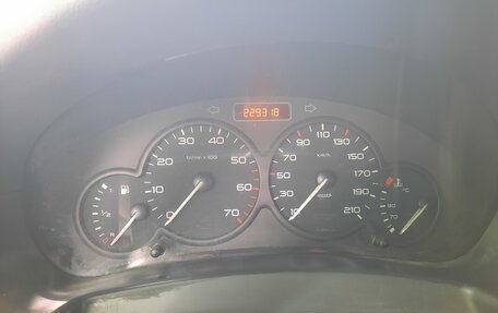 Peugeot Partner II рестайлинг 2, 2010 год, 310 000 рублей, 11 фотография